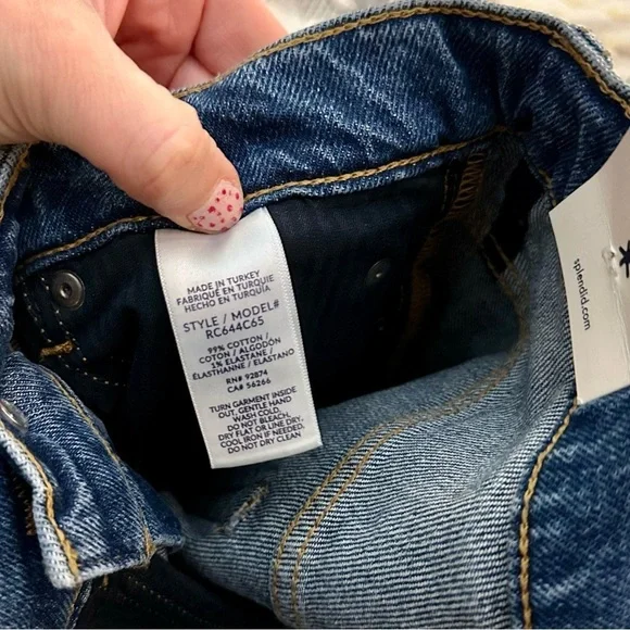 Splendid Denim • 24 - Picture 7 of 8